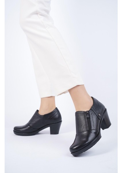 Hakiki Deri Siyah Kadın Deri Casual Ayakkabı Dp37-1104