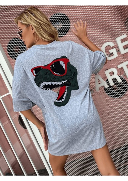 Kadın Sırt Baskılı Dinazor Oversize T-Shirt