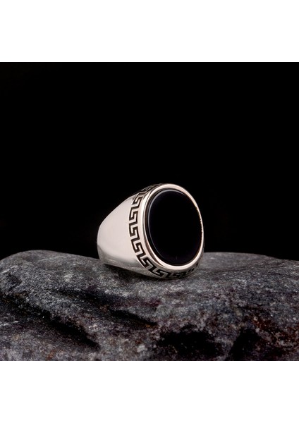 925 Ayar Gümüş Onix Taşlı Oval Model Erkek Yüzük