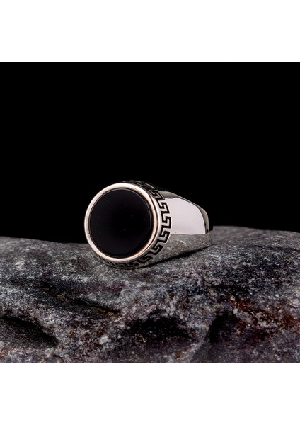 Onix Taşlı Desen Motifli 925 Ayar Gümüş Erkek Yüzük fiyatları