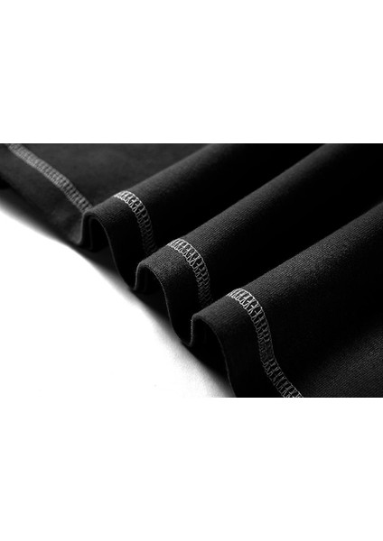 Rock Baskılı Ters Dikiş Siyah Crop fırsatları