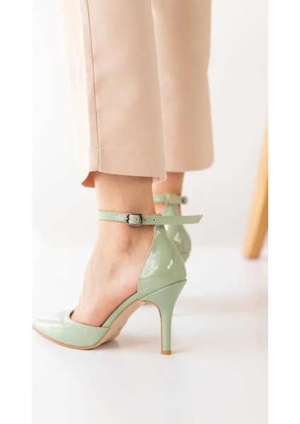 Su Yeşili Rugan Stiletto Sivri Burun Kadın Topuklu Ayakkabı1010 modelleri