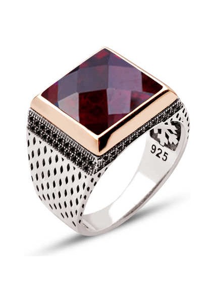 Gümüş Zirkon Faset Taşlı Yanları Zirkon Süslemeli Kare Model Yüzük