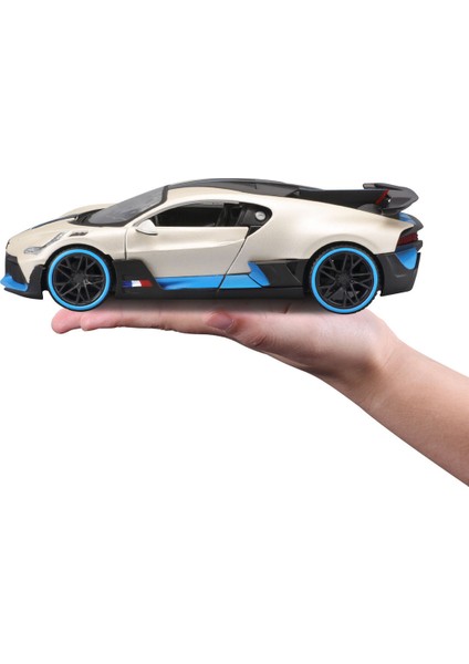 1/24 Bugatti Divo Model Araba - Beyaz