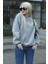 Gri Kapüşonlu Basic Sweatshirt Kadınlar İçin Uzun Kol Rahat Tasarım 2
