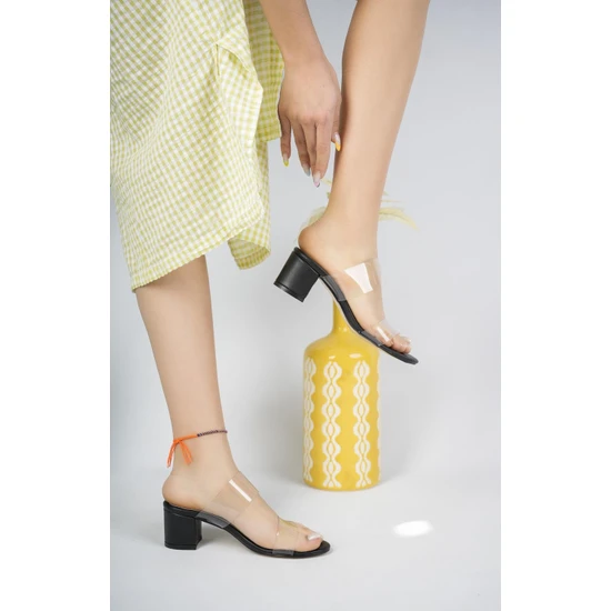 Muggo W703 Garantili Kadın Şeffaf Bantlı Topuklu Terlik