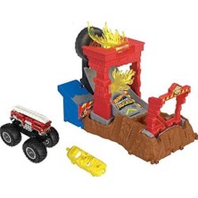 Hot Wheels Monster Trucks Arenada Mücadeleye Başlangıç Setleri HNB87