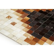 Dericibey Krem & Siyah Dana Derisi Patchwork Halı 80 x 150 cm