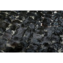 Dericibey Siyah Rengi Sobul Doğal Kürk Halı 80 x 150 cm