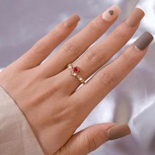Dream Butik Özel Kutusunda Zirkon Taşlı Kalp Çiçek Yüzük Kırmızı