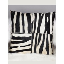 Dericibey Zebra Baskılı Dana Derisi Yastık 50 x 50 cm
