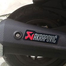 Knmaster Akrapovic Dikdörtgen Sticker Kırmızı