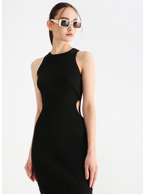 Black On Black Bisiklet Yaka Düz Siyah Diz Üstü Kadın Elbise K-Yurası