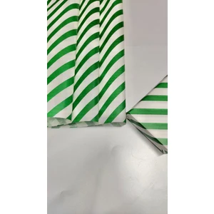 Tuğset Etiket Yeşil Beyaz Verev Çizgili Hediye Paketi, Yılbaşı Paketleme Kağıdı, Ambalaj 50X70 cm 10 Adet
