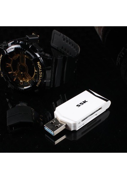 Ssk SCRM601 2'si 1 Arada Yüksek Hızlı USB 3.0 Sd / Tf Kart Okuyucu (Yurt Dışından)