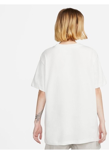 Air Kadın T-Shirt DX7918-121 fiyatları