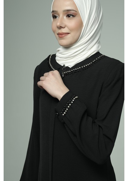 Siyah Kadın Ayrobin Ferace