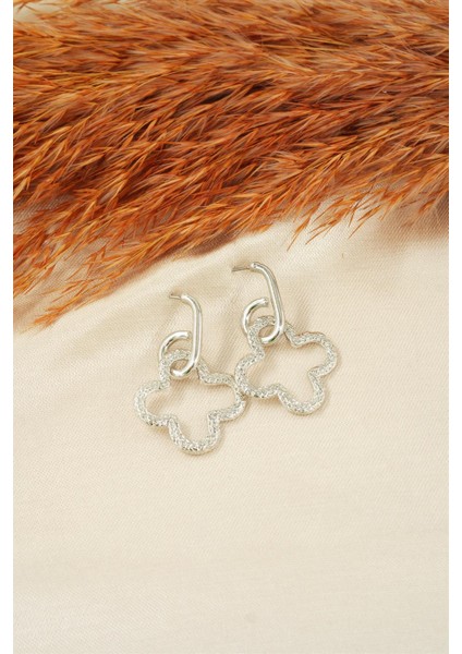 Kadın Özel Tasarım Sallantılı Yonca Model Küpe