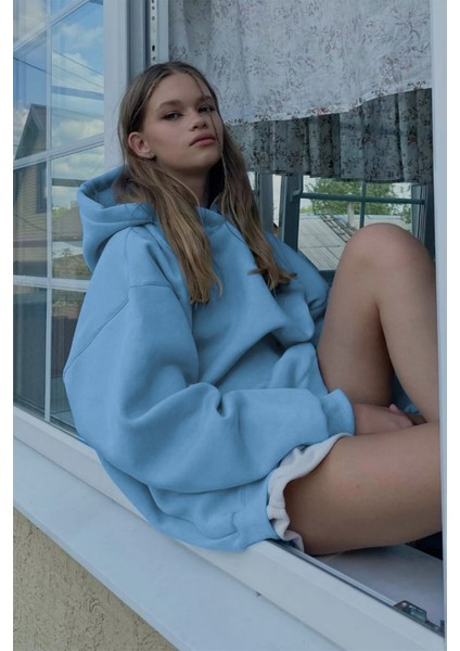 Mavi Kapüşonlu Şardonlu Oversize Sweatshirt MG1566 modelleri