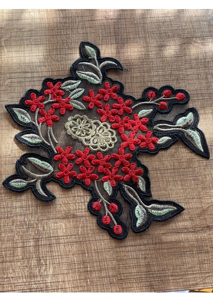 23X19 cm Tül Üzeri Nakış Işleme Gül Bahçesi Aplike Arma Yama Dikiş Aksesuarı