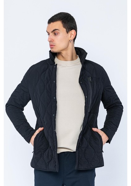 Erkek Regular Fit Çok Cepli Yırtmaç Kol Kapitoneli Astarlı Baharlık Ince Kısa Mont fırsatları