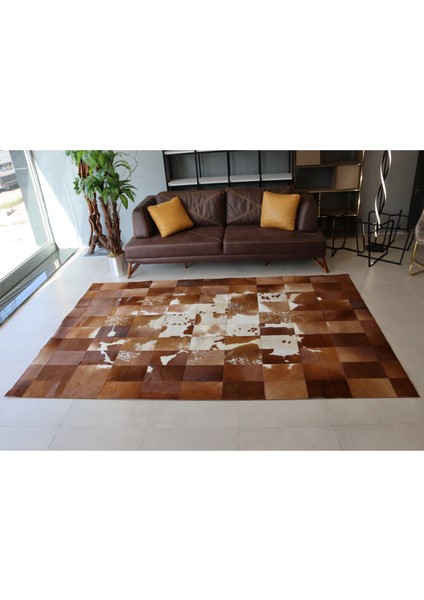 Kahverengi Doğal Dana Derisi Patchwork Halı 240 x 340 cm