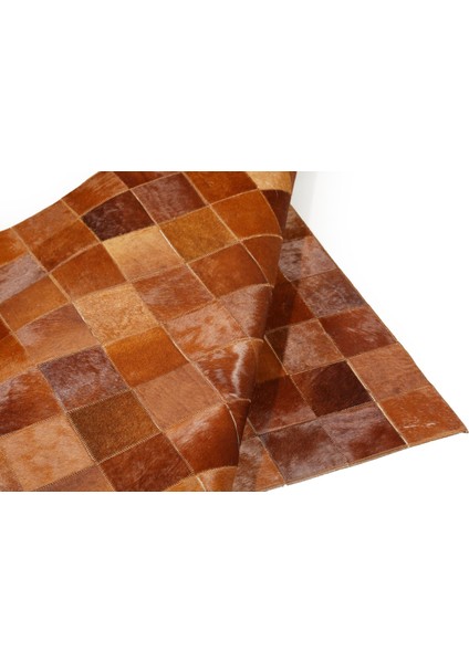 Kahverengi Doğal Dana Derisi Patchwork Halı 140 x 200 cm