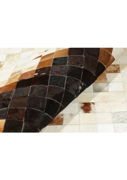 Krem & Siyah Dana Derisi Patchwork Halı 170 x 240 cm