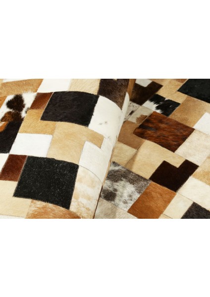 Çok Renkli Doğal Dana Derisi Patchwork Halı 140 x 200 cm