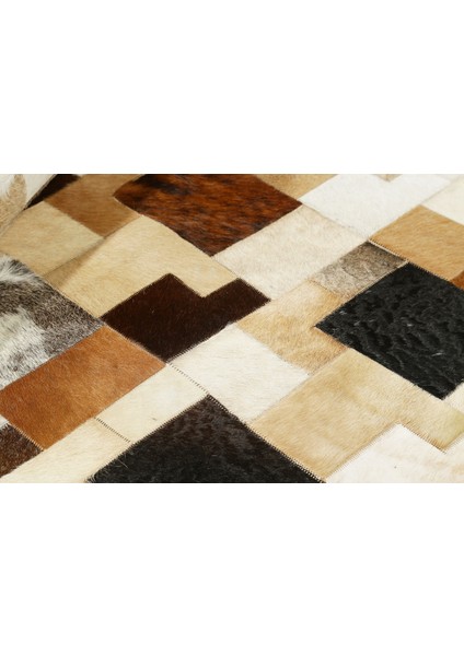 Çok Renkli Doğal Dana Derisi Patchwork Halı 140 x 200 cm