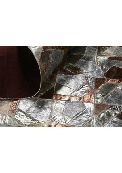 Çok Renkli Gold & Gümüş Varaklı Dana Derisi Patchwork Halı 140 x 200 cm