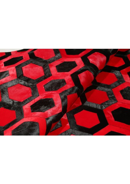 Kırmızı & Siyah Petek Desenli Patchwork Doğal Dana Derisi 240 x 340 cm