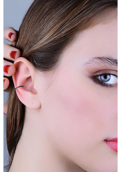 Gümüş Rodyumlu Siyah Taşlı Sıkıştırmalı Kıkırdak Küpe Ear Cuff