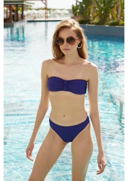 MM8507 Ince Kenarlı Bikini Altı