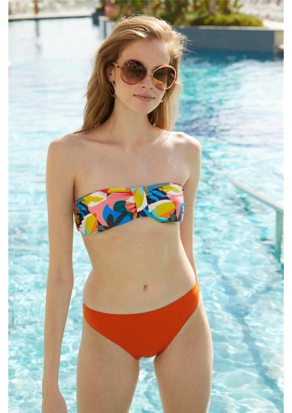 MM8507 Ince Kenarlı Bikini Altı