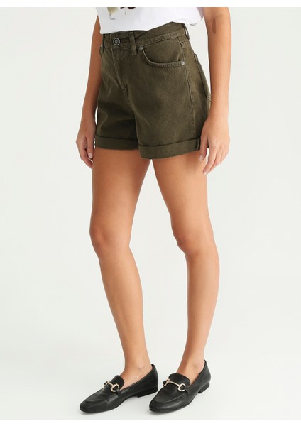 Normal Bel Basic Haki Kadın Şort KARINTA modelleri