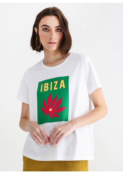 Bisiklet Yaka Baskılı Beyaz Kadın T-Shirt Layana10