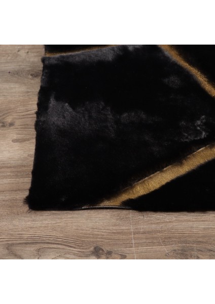 Siyah Renk Gold Çizgili Kros Model Peluş Halı 80 x 150 cm modelleri