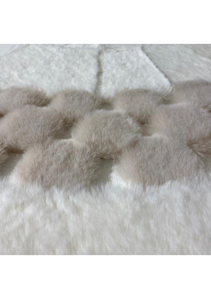 Krem Renk Peluş Halı & Paspas 150 x 150 cm
