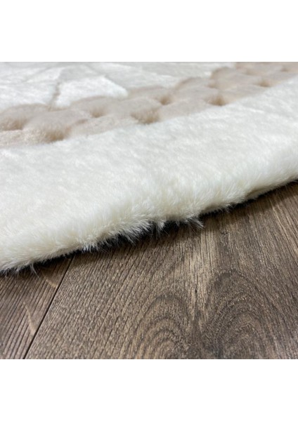 Krem Renk Peluş Halı & Paspas 150 x 150 cm