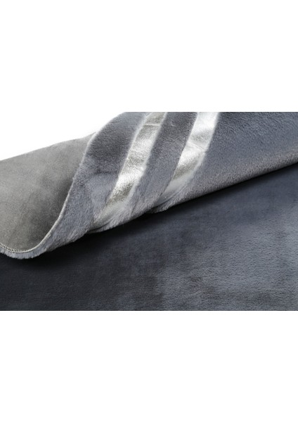 Gümüş Varaklı Gri Peluş Halı 120 x 180 cm indirimleri