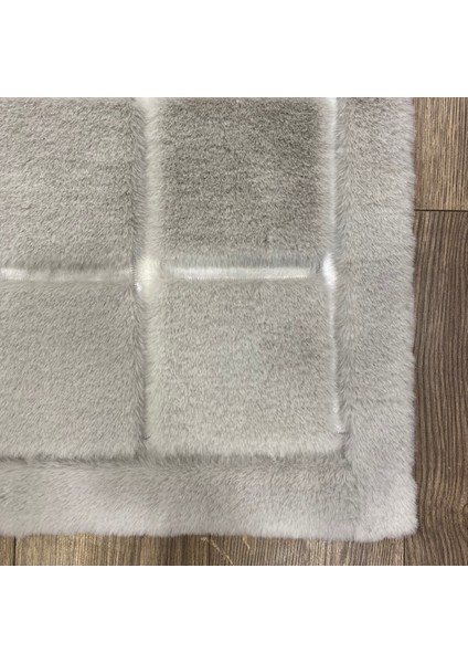 Kareli Gri Renk Yumuşak Çocuk Odası Peluş Halı 120 x 180 cm fiyatları