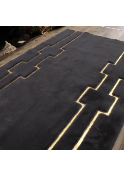 Siyah Gold Bordürlü Peluş Halı 80 x 150 cm