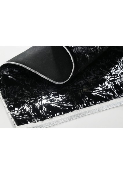 Gümüş Varaklı Kuş Ayağı Modelli Siyah Peluş Halı 160 x 230 cm
