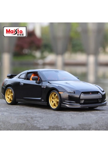 Maisto 1:24 2009 Nissan Gtr Alaşım Spor Otomobil Modeli Diecasts Metal Oyuncak Yarış Modeli Yüksek Simülasyon Koleksiyonu Çocuk  (Yurt Dışından)