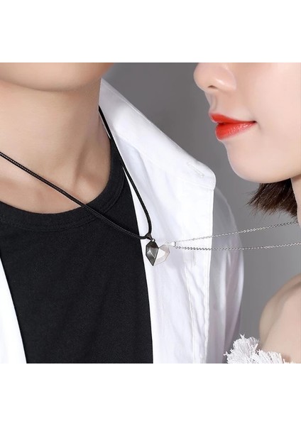 Figürlü Kadın Kolye - Gümüş (Yurt Dışından) indirimleri