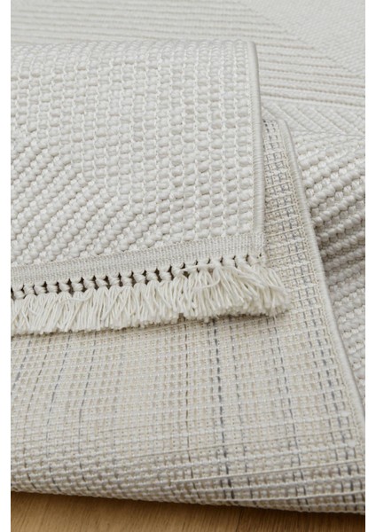 Elios ES05 Krem Iskandinav Desen Halı fırsatları