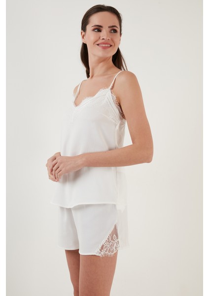 Dantelli V Yaka Ip Askılı Mini Şortlu Pijama Takımı Bayan Pijama Takımı 6110300