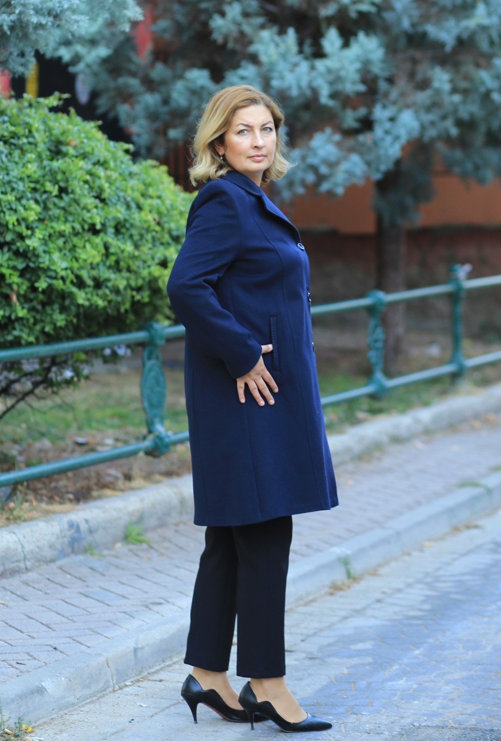 Glr & Gym Yare Kadın Anne Düğmeli Kısa Kaşe Kaban görsel 8
