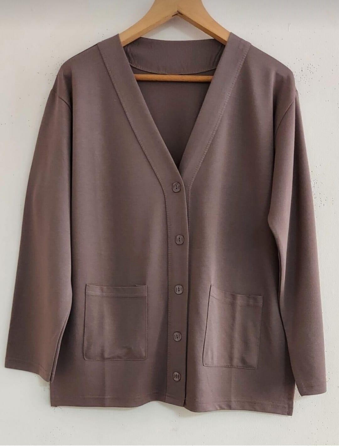 Fresh Moda Kadın Vizon Cepli Kısa Anne Penye Hırka